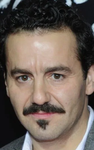 Фотография актёра – Макс Казелла (Max Casella)