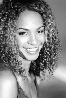 Фотография актёра – Бетти Окино (Betty Okino)