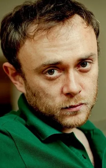 Фотография актёра – Тансу Бичер (Tansu Biçer)