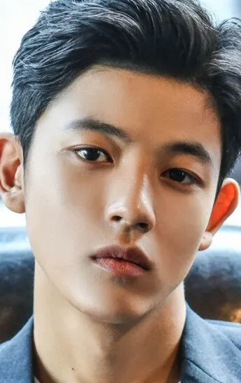 Фотография актёра – Пак Соломон (Park Solomon)